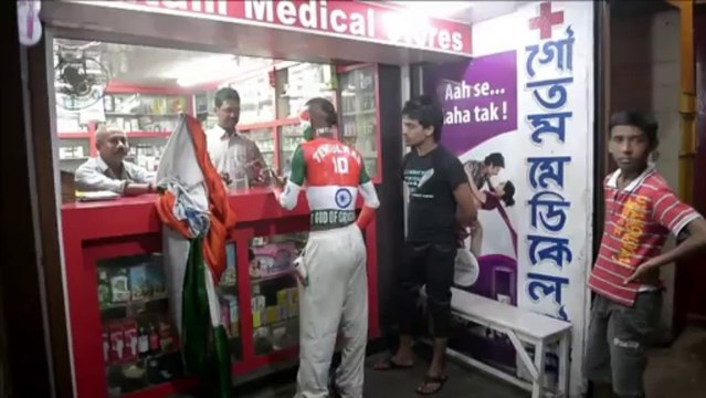 Fan goes the extra mile for Tendulkar's last Test