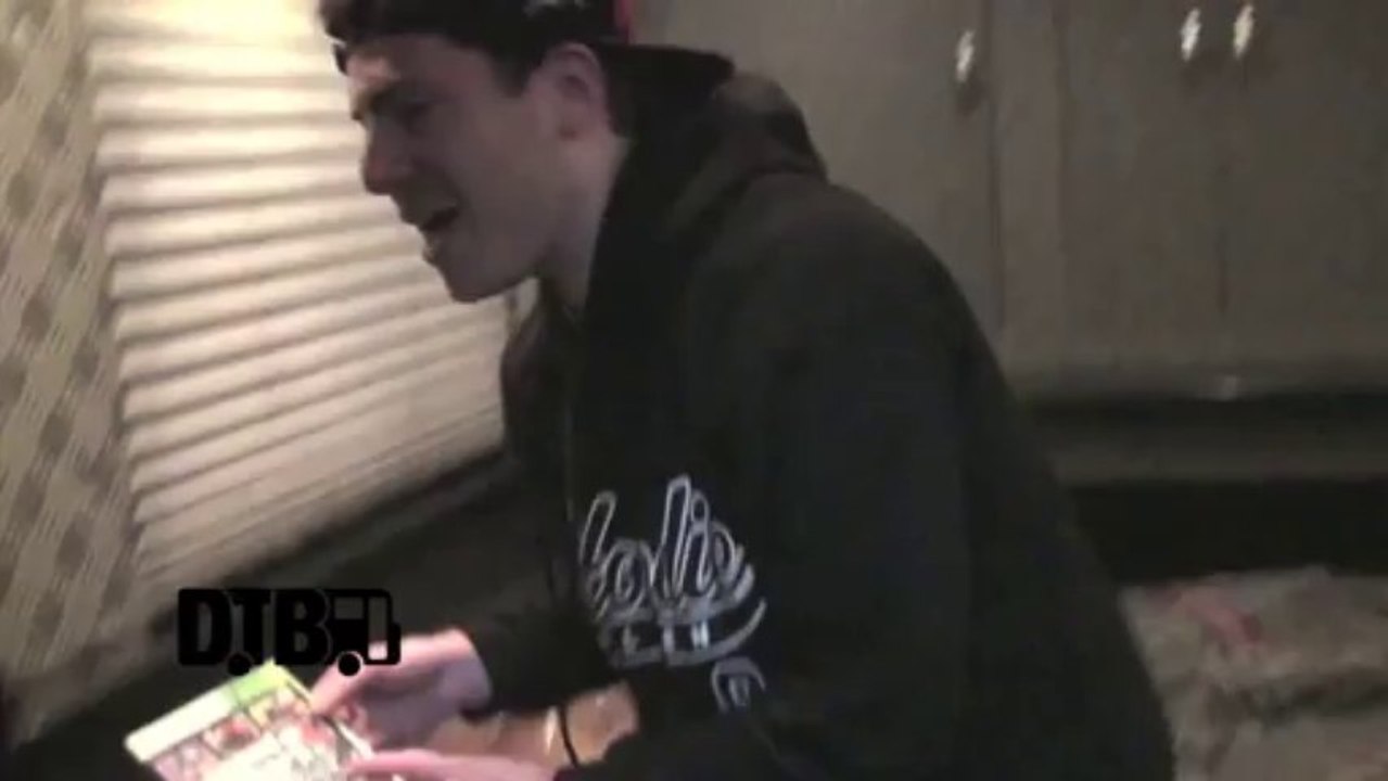 Hoodie Allen - BUS INVADERS Ep. 526