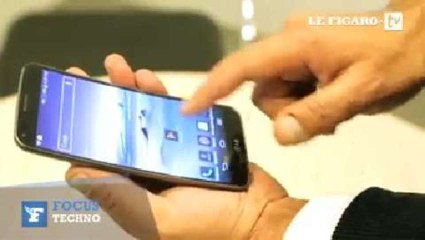 LG G Flex : le premier smartphone à écran incurvé