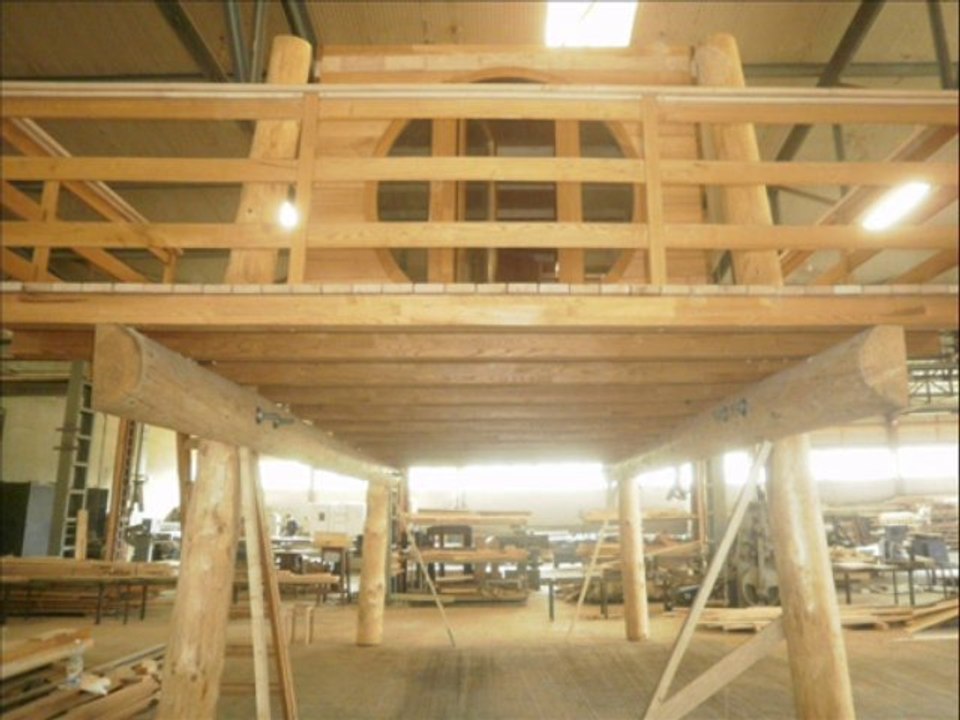 Casa de Vacanta pe piloni din lemn