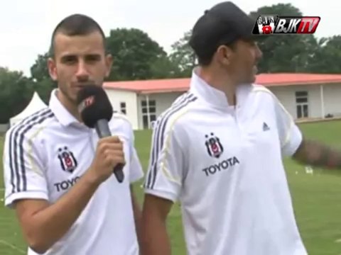 FUTBOLCULARIMIZ KAMPTA GOLF OYNADI