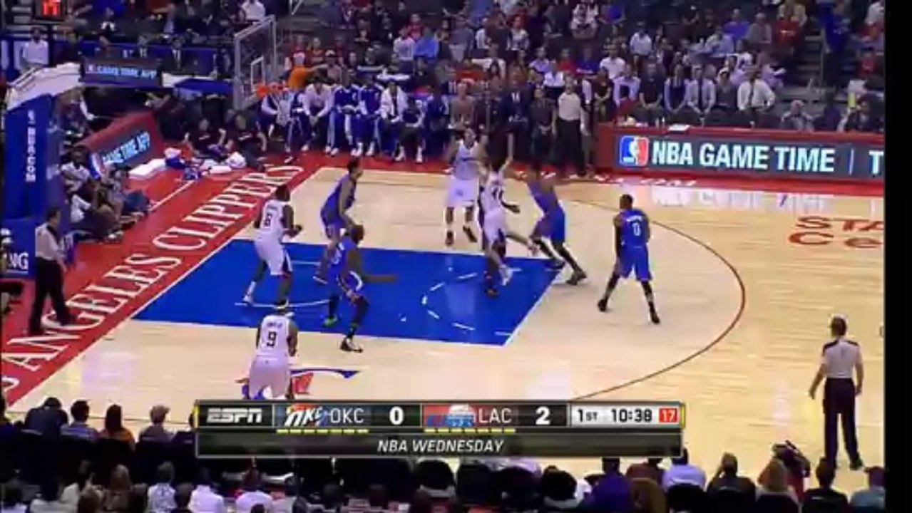 [HD] Blake Griffin 第一時間單手妙傳給 DeAndre Jordan 空接灌籃!