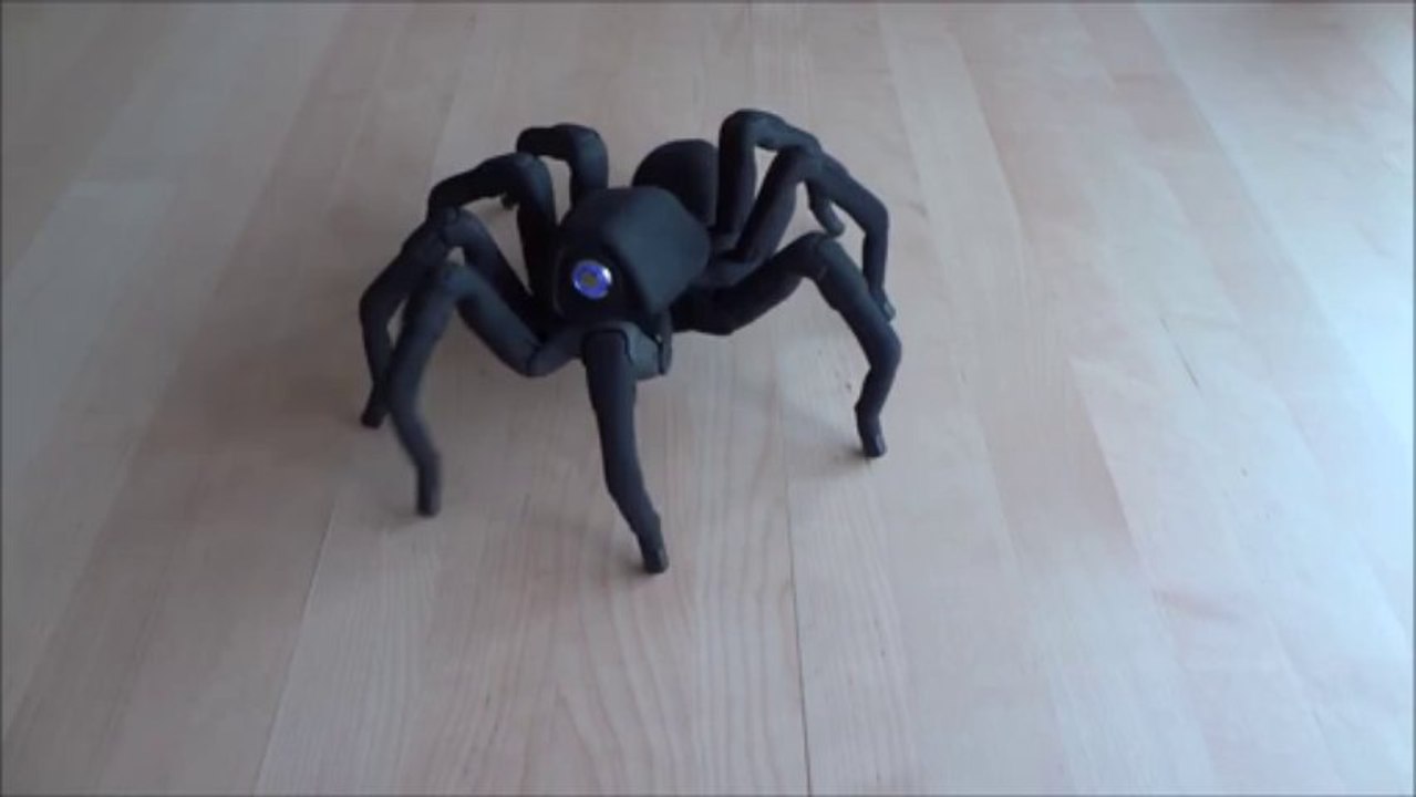 T8 Araignée robot danse la Salsa Rumba