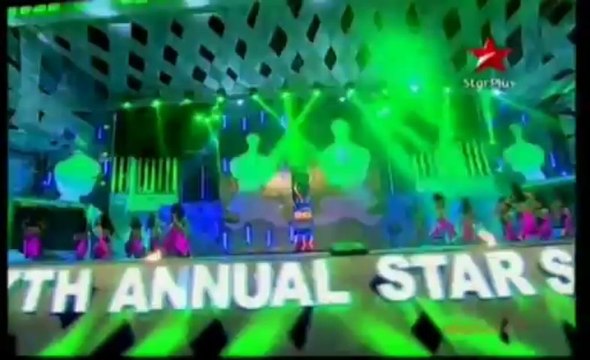 Katrina Kaif Performing On Sheila Ki Jawani @ 17th Star Screen Awards