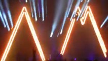 Arctic Monkeys - Do I Wanna Know? (Live at Mediolanum Forum 2013)