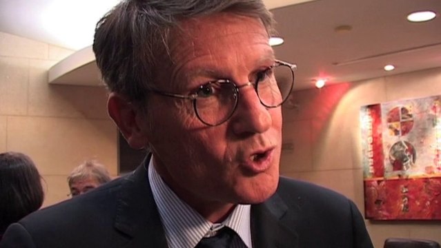 Rythmes scolaires : Vincent Peillon répond aux communes en difficulté