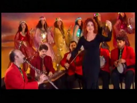 Aşkın Nur Yengi - Ay İnanmıyorum