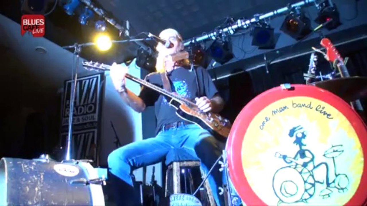 Philippe Ménard "Shangaï Blues" dans le Blues Café Live
