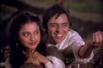 MUHAMMAD RAFI - Boondein Nahein Sitare Tapke Hain Aasman Se