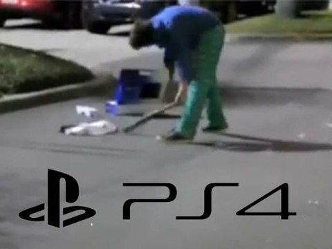 Mec explose sa PS4 avec une batte de baseball