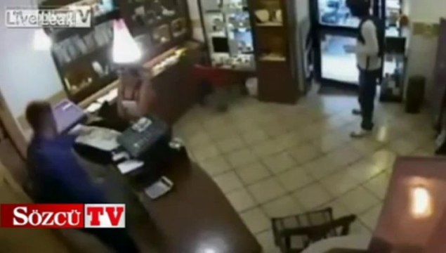 Soyguncular sert kayaya çarptı!