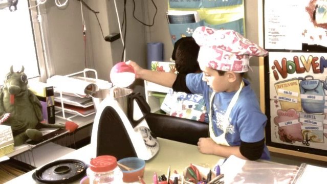 con las manos en la masa