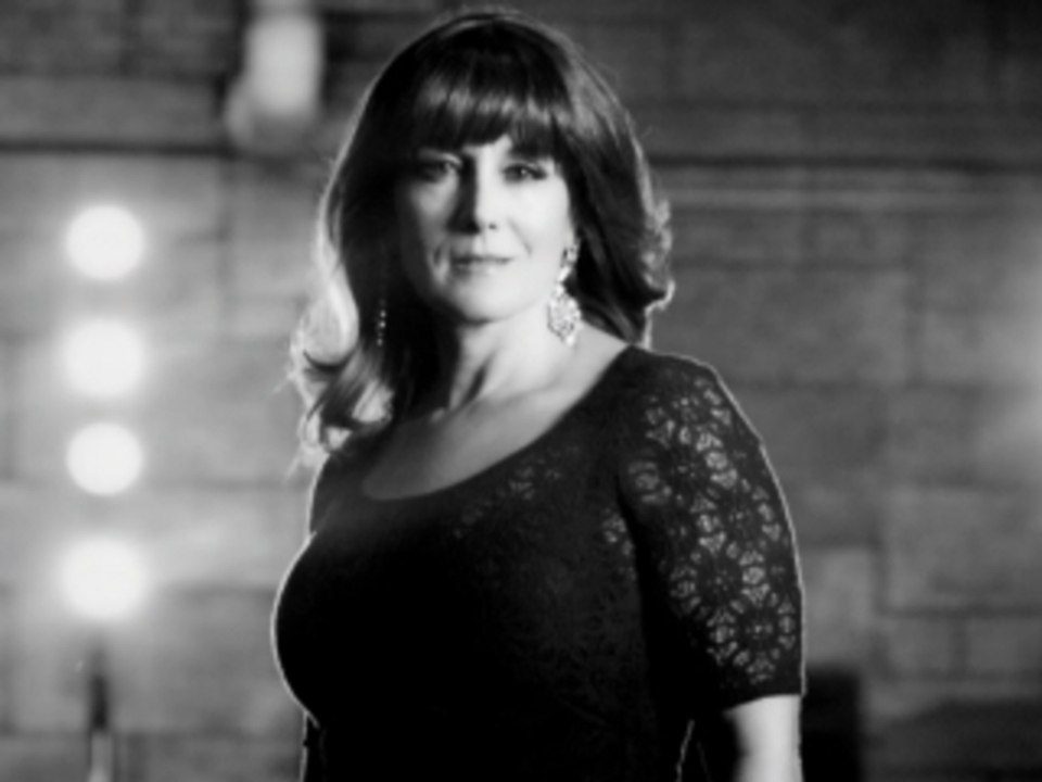 Michelle Wright - Strong