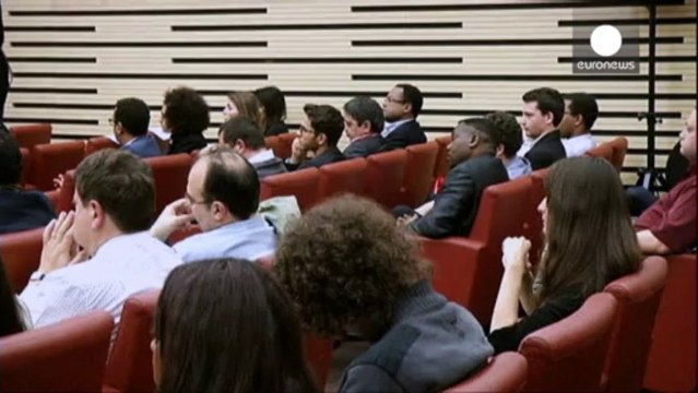 Francia se escandaliza con los insultos racistas que está recibiendo la ministra de Justicia