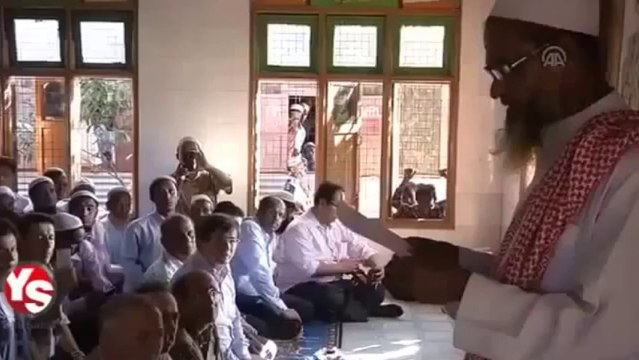 مسلمو الروهنجيا يستقبلون وزير الخارجية التركية في أراكان بورما بالبكاء المرير