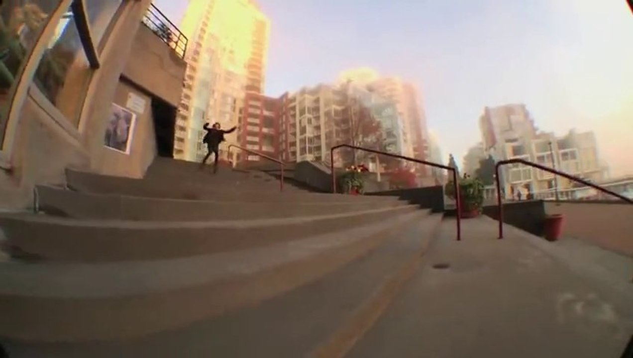 Rollerblading man! Crazy RIDER in Vancouver!