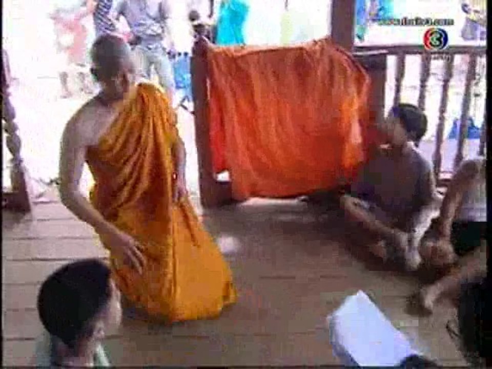 ทองเนื้อเก้า - สีสันบันเทิง 15/11/13