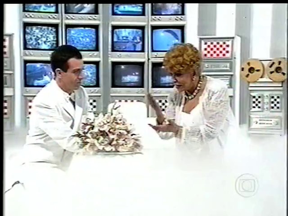 * CLAUDIA RAIA e EDSON CELULARI na novela Deus nos Acuda