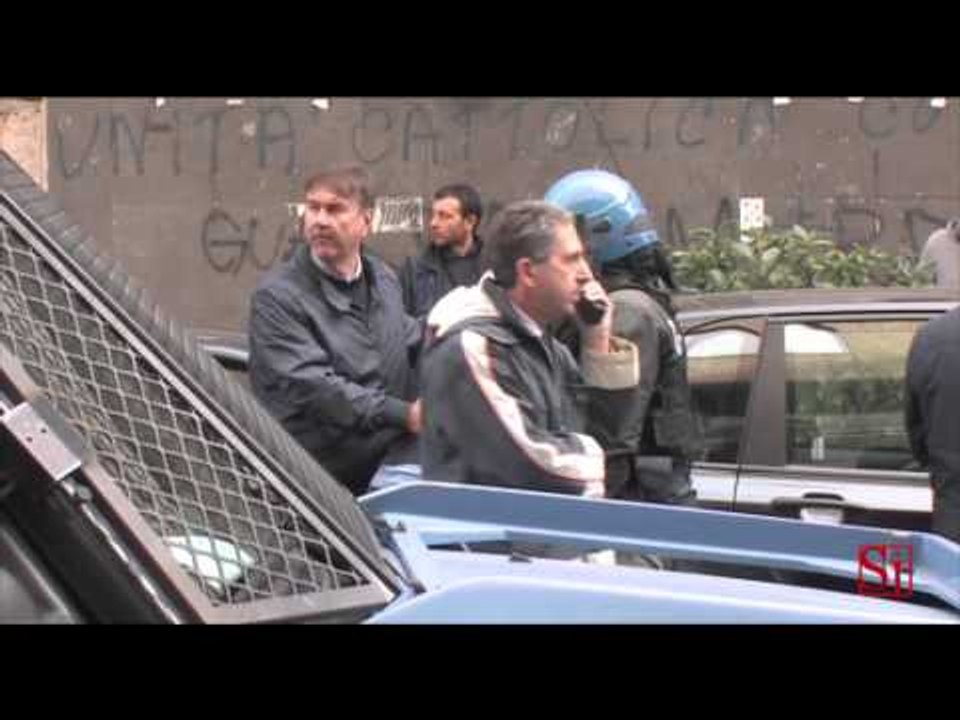 Napoli - Corteo studenti, scontri tra polizia e manifestanti -live- (15.11.13)