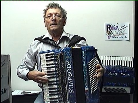 ETOILES DES NEIGES...valse musette..joué par jean claude