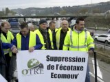 Les transporteurs bloquent l'A7 pour la suppression de l'écotaxe