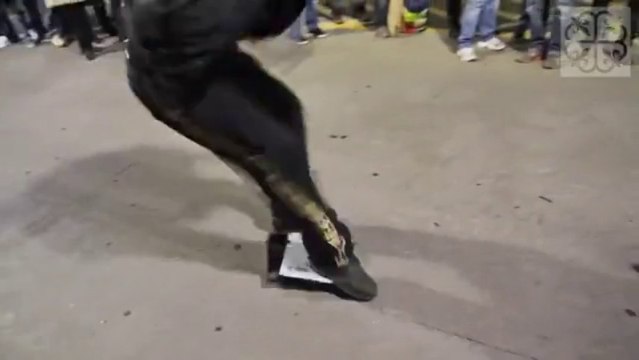 Destroy your PS4 in front of waiters in the store... Insane!