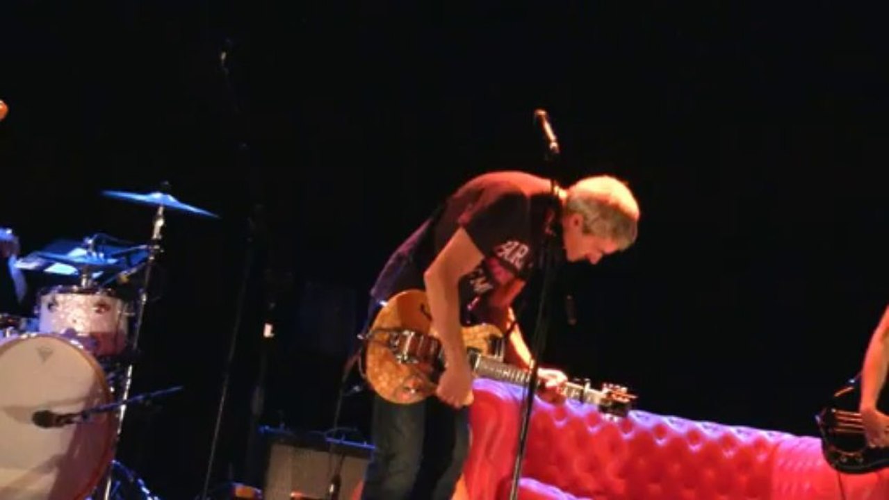 daran en concert au quarto a st etienne  il y a un animal