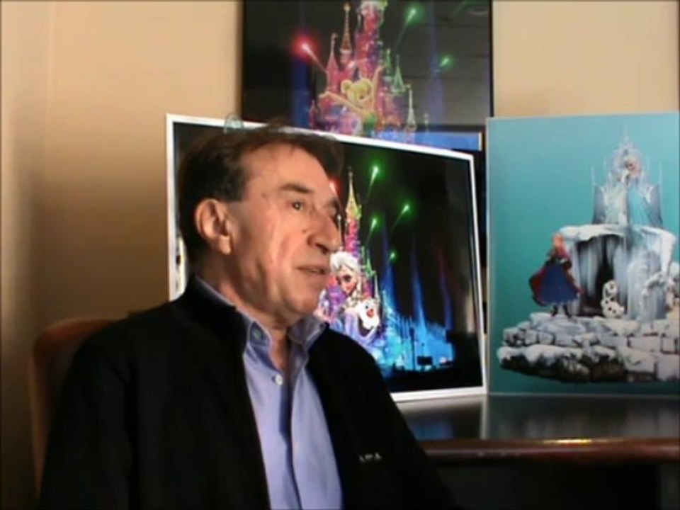 Vasile Sirli : Tree Lighting Ceremony 2013