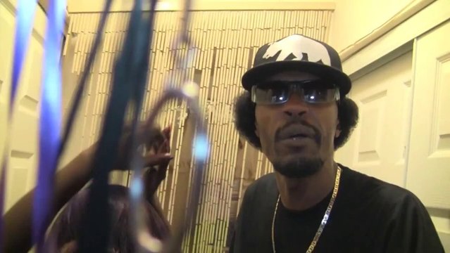 Ric Hard feat Tupac Shakur Back Against the Fence