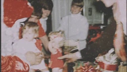 ▶ Elvis - "If I Get Home On Christmas Day"