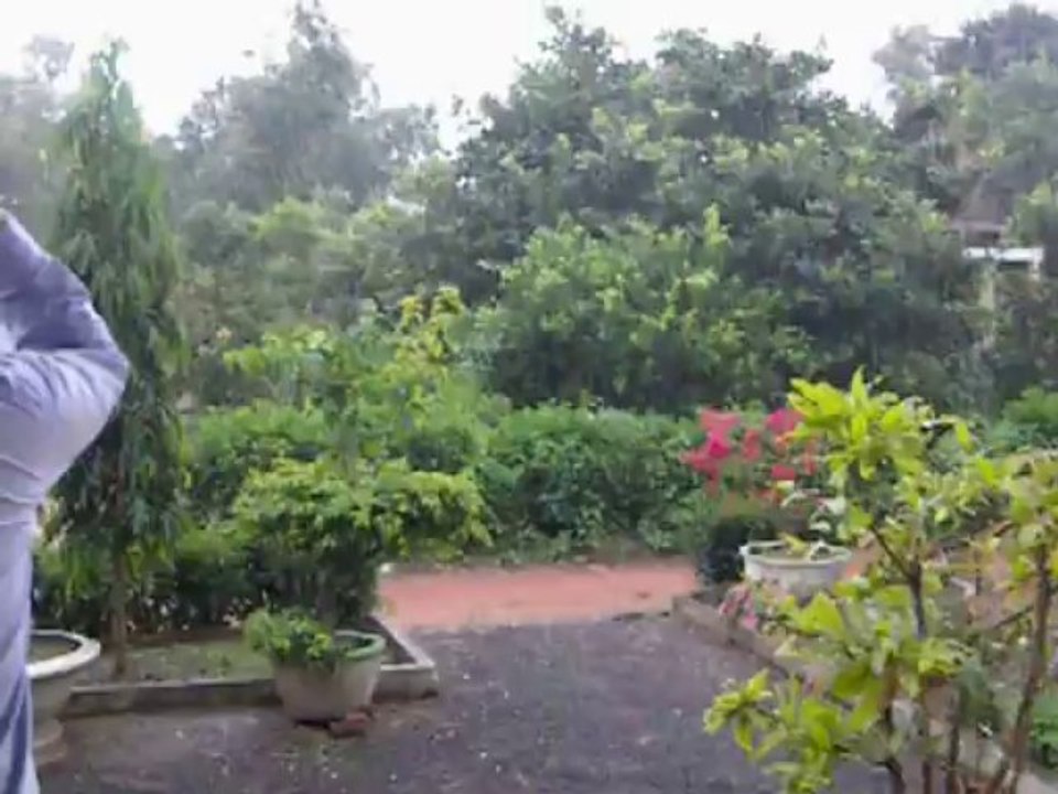 Việt Nam Wedding Part 2. Rain