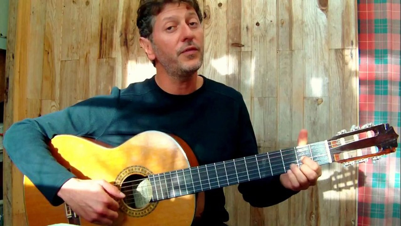 Une jolie fleur - Georges BRASSENS reprise (guitar & vocal cover) [dans une peau de vache]