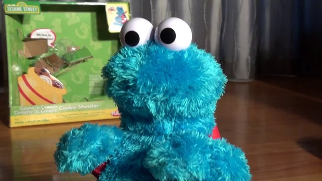 Cookie Monster Count' n Crunch , a great new toy for Christmas , watch him eat cookies.. - video