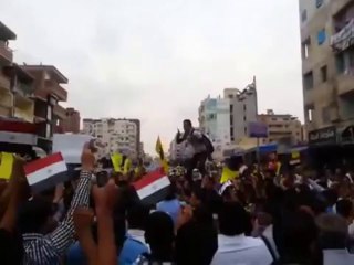 مظاهرة انصار المعزول بمطروح رفضا لمحاكمته