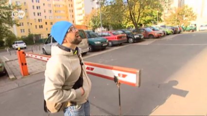 A Tight Squeeze | Euromaxx