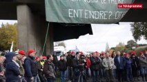 RN 12. L'axe coupé par les transporteurs bretons