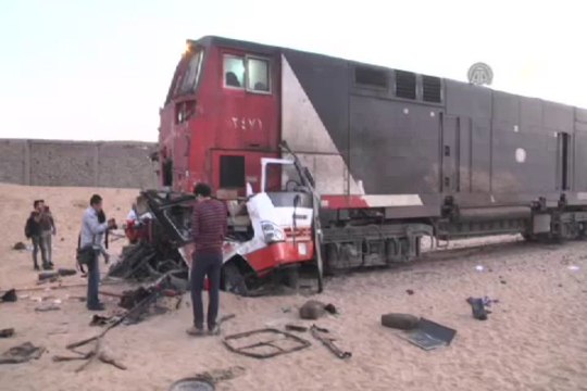 Mısır'da hemzemin geçitte kaza: 24 ölü, 28 yaralı