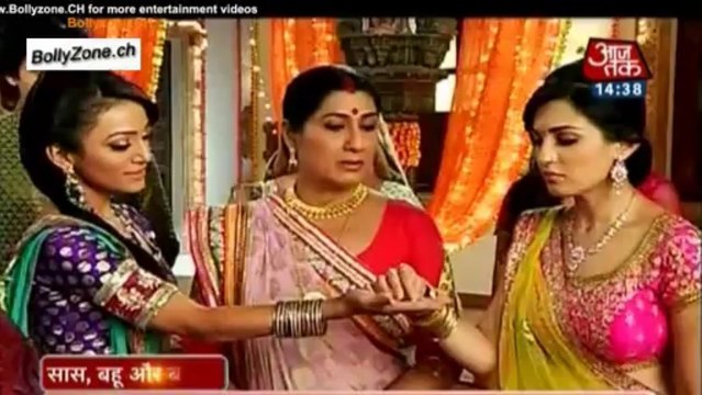 Saas Bahu Aur Betiyan [Aaj Tak] 18th November 2013 Video Watch Online - Pt1