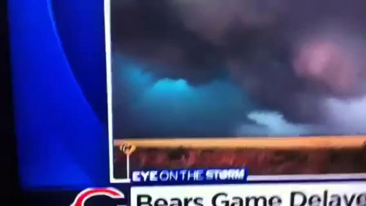 Weird road sign on american TV... ANIMAL + MAN! Really?!