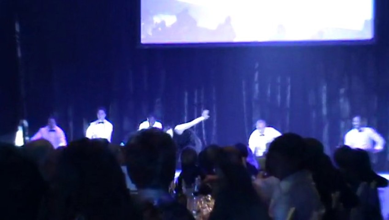 Dresden DER Touristik Galaabend im Eventwerk Come Closer 09.11.2013 Katalogvorstellung Event Onlinebuchung im Reisebüro Fella Hammelburg @ http://vip-reisen.de  Tel. 09732-2600 Email  info@fella.de  ab 18.30 Uhr und am Wochenende unter 0171-2731400 Hubert