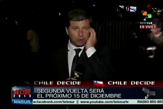 Miles festejan que Bachelet vaya a segunda vuelta en comicios chilenos