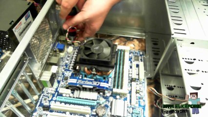 Construyendo una PC Buena Bonita y Barata!! EP. 4 "Hormiga Famosa"