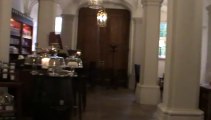 Dresden Luxushotel Taschenbergpalais Bar Halle Kaffee Kempinski von aussen Dresden Sachsen Staedtereise Luxushotel Semperoper Onlinebuchung im Reisebüro Fella Hammelburg @ http://vip-reisen.de Tel. 09732-2600 Email info@fella.de ab 18.30 Uhr