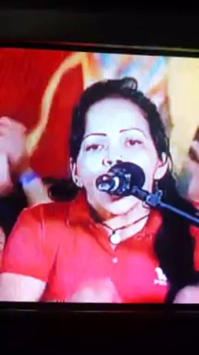 Educadora de Aragua se expresa de manera vulgar en cadena nacional de radio y televisión en la puesta en marcha de misión barrio nuevo barrio tricolor