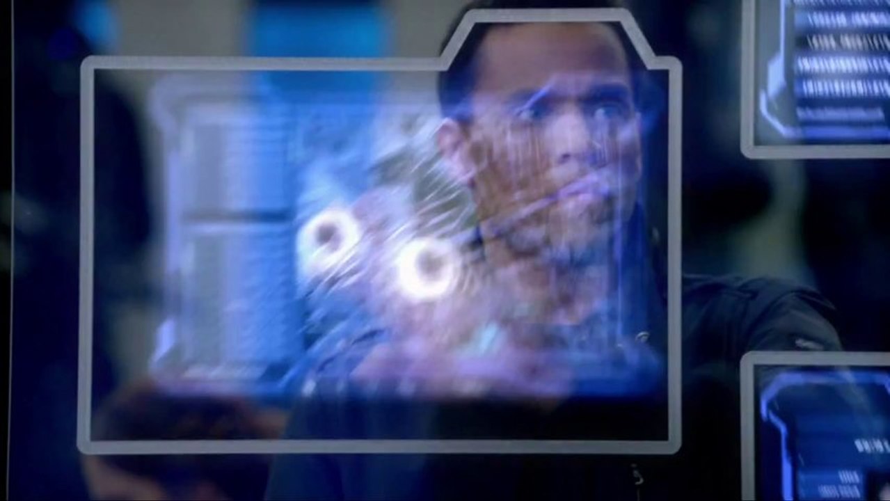 Almost Human 1x03 Promo: Are You Receiving?