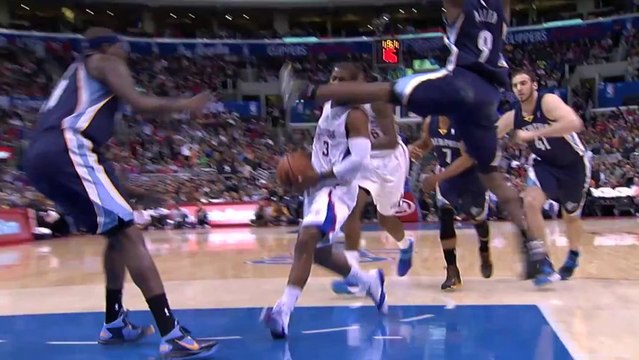Tony Allen met un coup de pied à Chris Paul