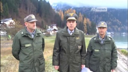 FRANA DEL CIVETTA SOTTO L'OCCHIO DELLA FORESTALE