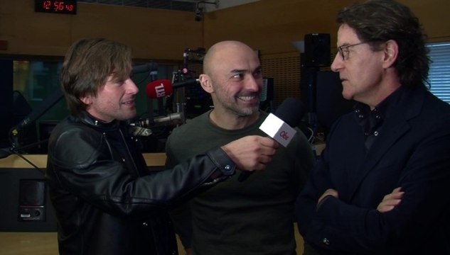 Soldat rose 2 : Dutronc et Cabrel jouent aux journalistes