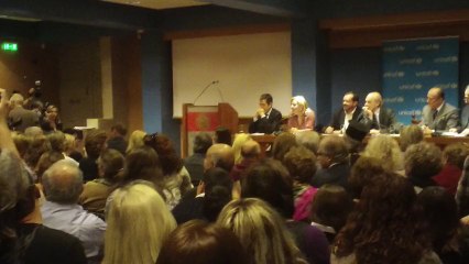 Αβραάμ Παπαδόπουλος και Χαβιέρ Σαβιόλα βραβεύουν τα Εκπαιδευτήρια "Μαντουλίδη"