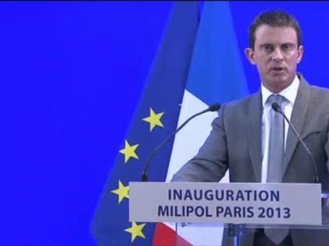 Tirs à Paris: L'ensemble des policiers sont mobilisés affirme Manuel Valls - 19/11